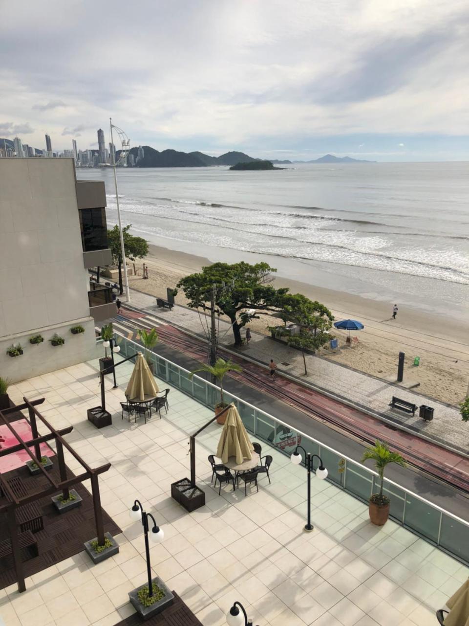 Appartamento Baln Camboriu - Beira Mar Balneário Camboriú Esterno foto